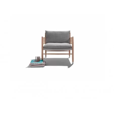 李户外扶手椅由 Flexform