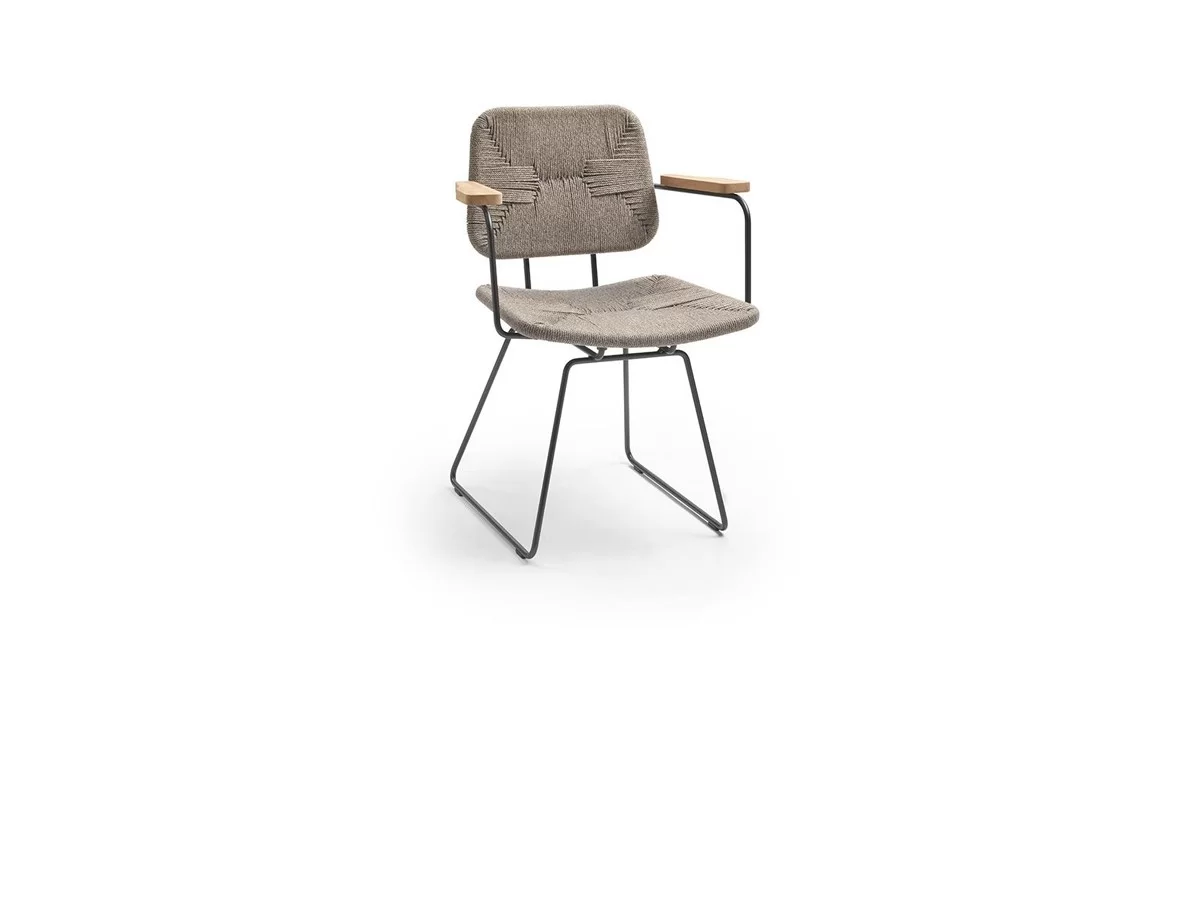 Der kleine Outdoor-Sessel Echoes von Flexform