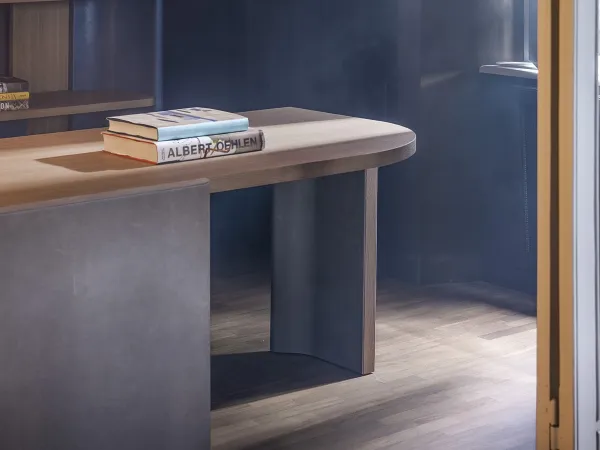 Joni Desk - new Baxter collection