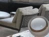 客厅中的 Flexform 快乐扶手椅