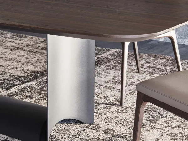 Detalles de la estructura de la mesa Dragon Wood de Cattelan Italia