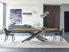 Der Lancer Wood Tisch in einem Esszimmer