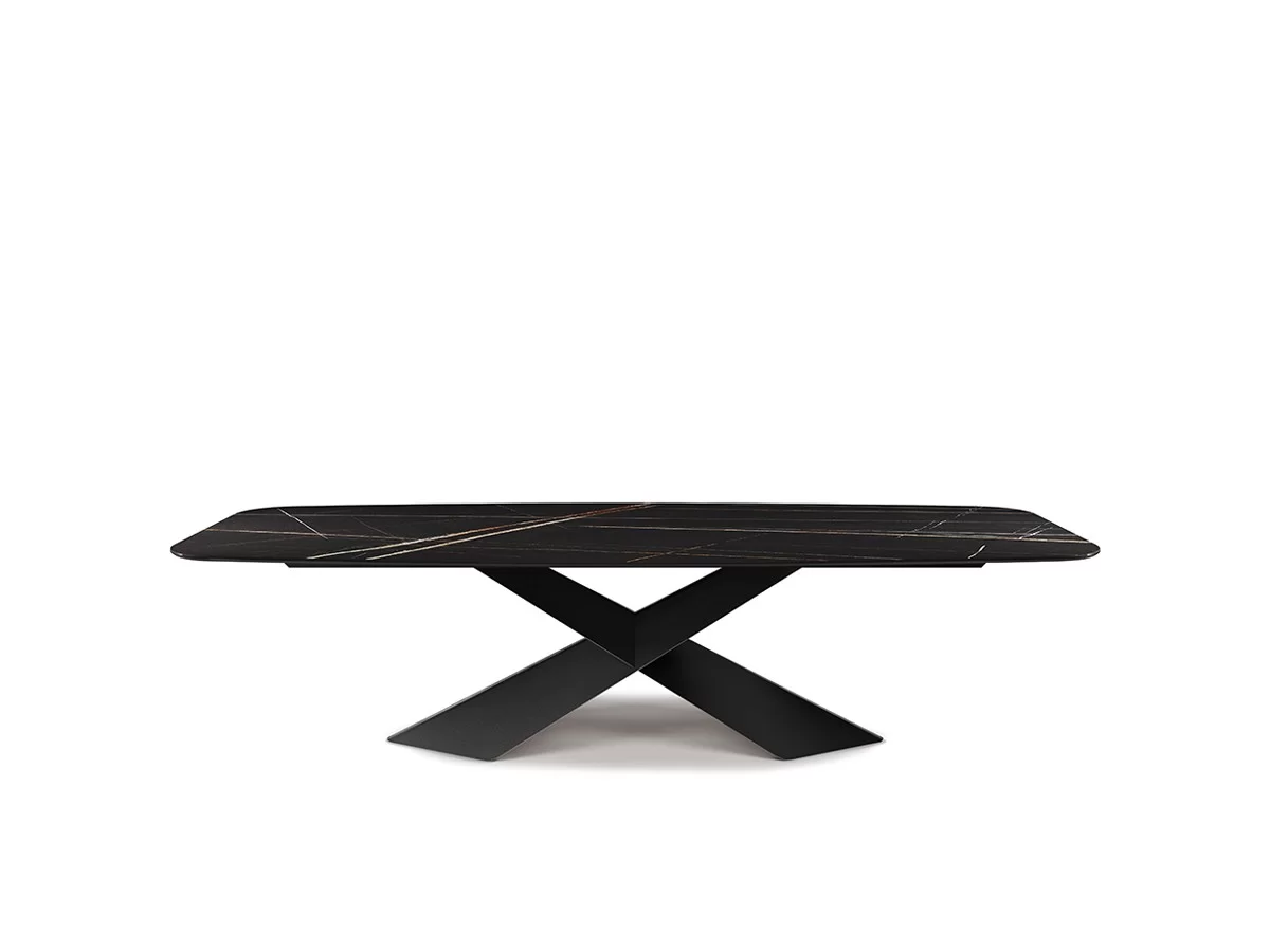 The Tyron Keramik table by Cattelan Italia