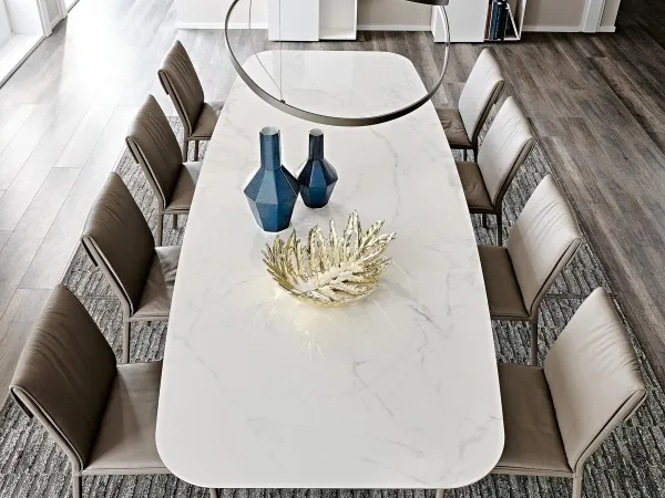 Details of the marble top of the Tyron Keramik table