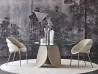 La silla Camilla ML de Cattelan Italia en una sala de estar