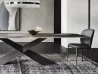 La chaise Chris ML de Cattelan Italia dans une salle de séjour