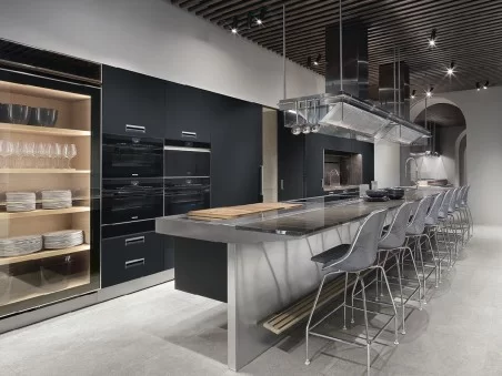 La cuisine Lignum et Lapis Inox d'Arclinea
