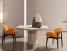 La sedia Jorgen in una zona living