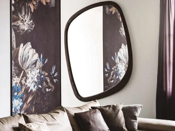 Version Magnum du miroir Janeiro par Cattelan Italia