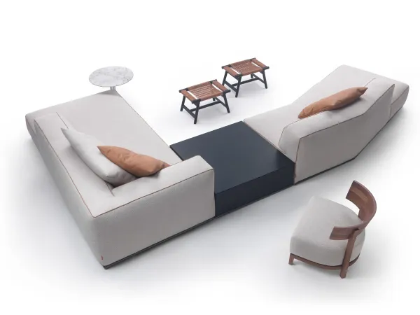 Der Perry Couchtisch zusammen mit dem gleichnamigen Sofa