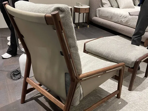Details of the backrest of the Bice armchair