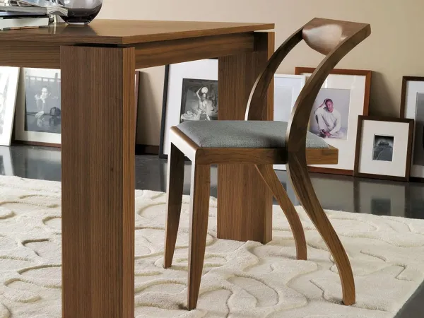 Details of the Arlekin chair by Porada