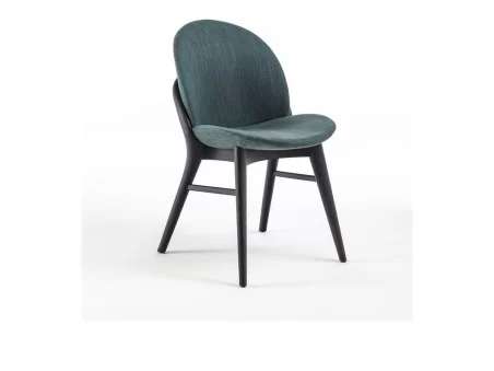 Lip chair by Porada