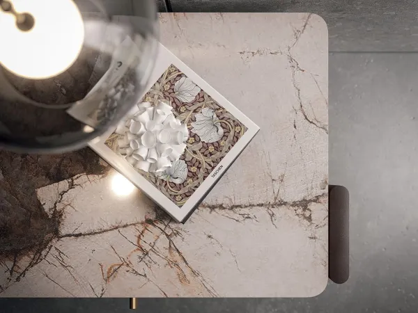 Details der Platte des Julian Nachttischs von Cattelan Italia
