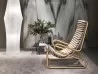 Le fauteuil Armadillo de Busnelli en finition dorée