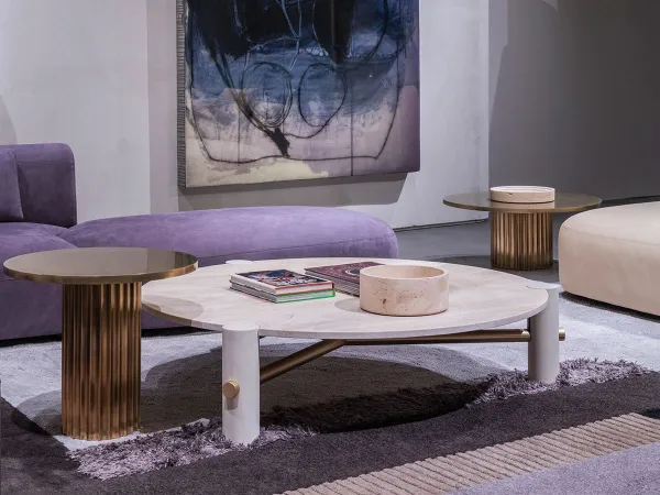 Mesa de centro Thalatha de Baxter en un salón