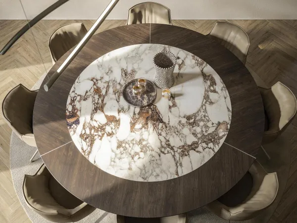 Detalles del tablero de la mesa Senator Ker-Wood Round de Cattelan Italia
