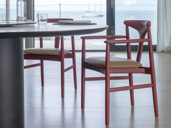 Kristalia Tonbo chair in a living area