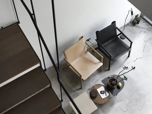 The 1085 Edition chair by Kristalia in leather natural and black versions