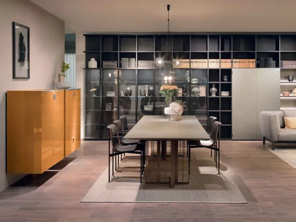 The Ombra chairs with the Shade table by Lema