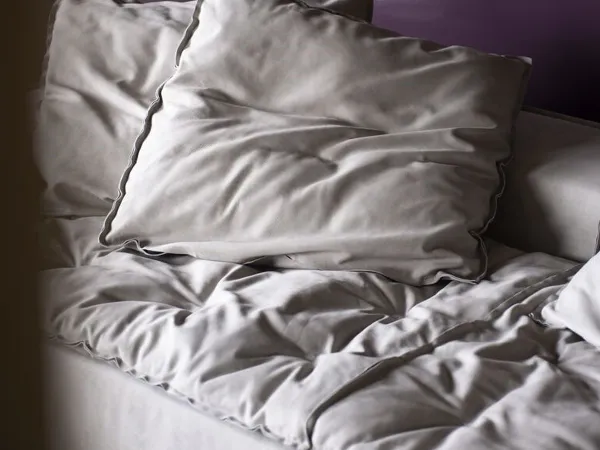 Dettagli del divano Miami Beach di Baxter