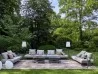 Sofa Valmer von Ligne Roset in einem Außenbereich