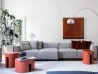 Meridiani Gong Couchtisch in einem Wohnbereich
