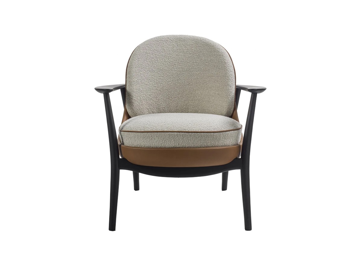 El sillón Ginkgo de Porada en una sala de estar