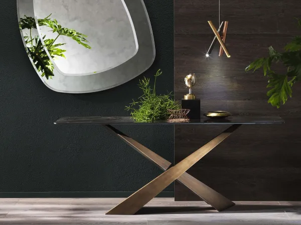 The Living console table by Riflessi in a living area