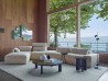 角落组合中的 Ligne Roset 大角度沙发