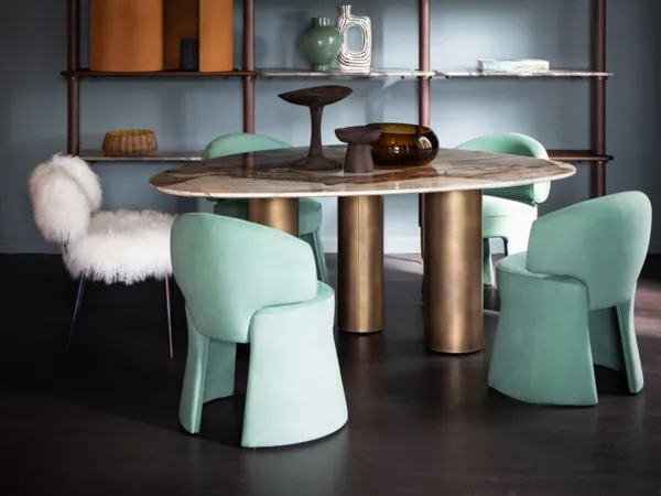 The Inga chair by Baxter in a living area