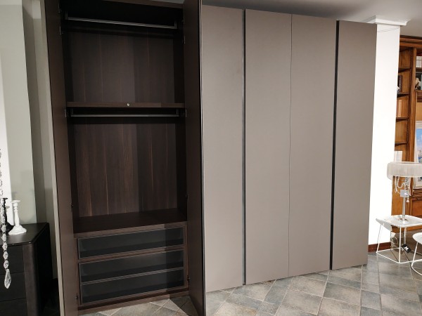 Kleiderschrank Sipario Nastro von Pianca im Angebot im Mobilificio Marchese