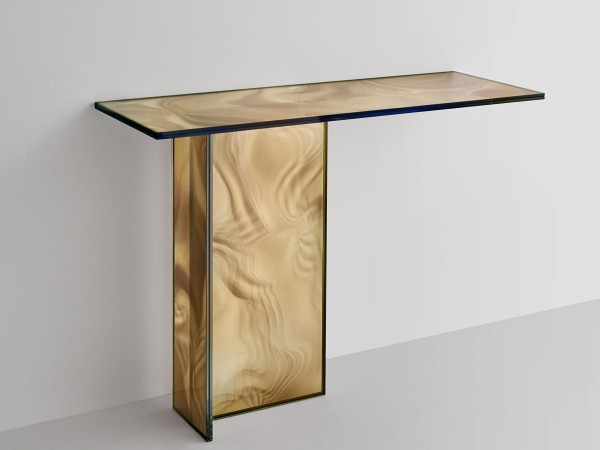 The Liquefy Console by Glas Italia
