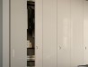 Details der Innenstruktur des Kleiderschranks Eklissy von Lema