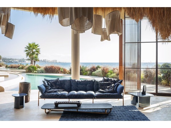 Tavolino Malacca Baxter | Pietra Lavica dell'Etna | Design Paola Navone