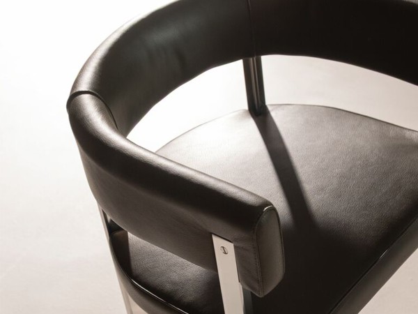 T Chair Baxter | T-Shaped Back and Aluminium Legs | Federico Peri Design