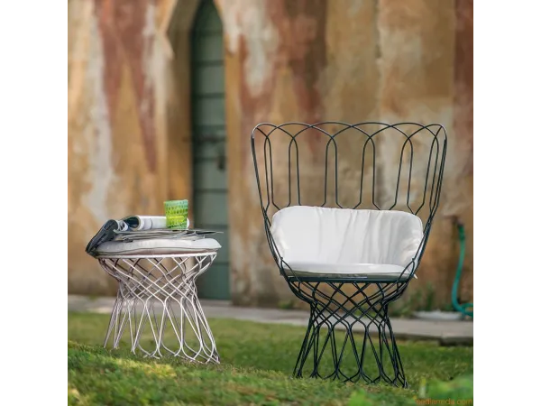 EMU Re-Trouvè Armchair