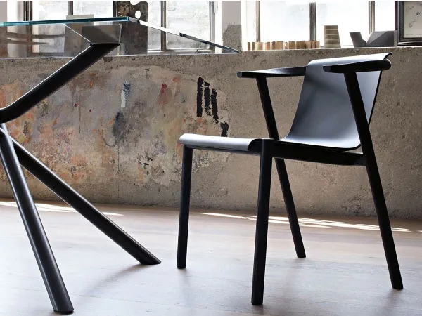 Details of the Bai Lu chair by Lema