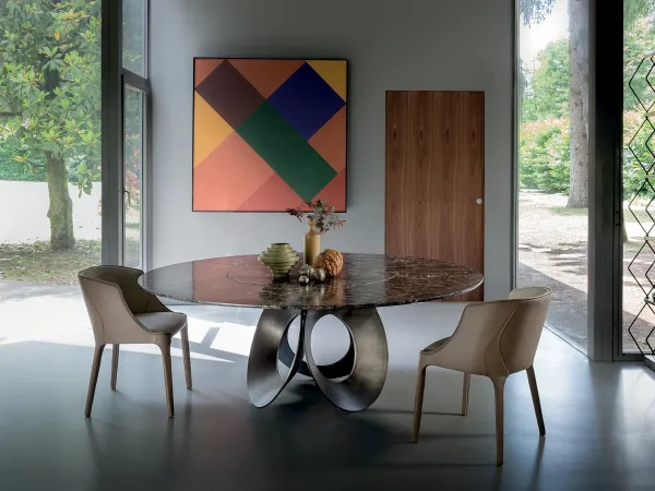 La mesa Oracle en un comedor