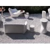 Table basse Tokyo Pop dans un cadre extérieur