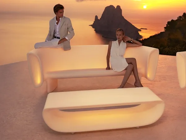 Bum Bum Sofa by Vondom