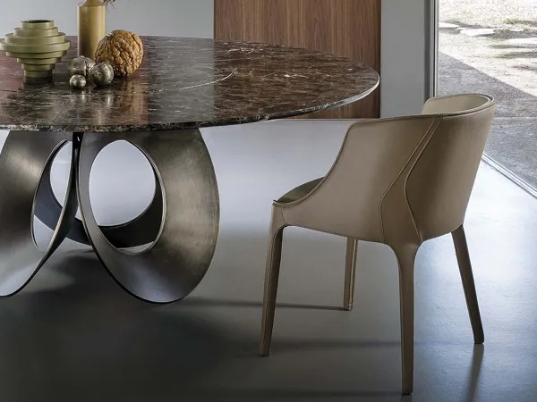 Detalles de la silla Goldie