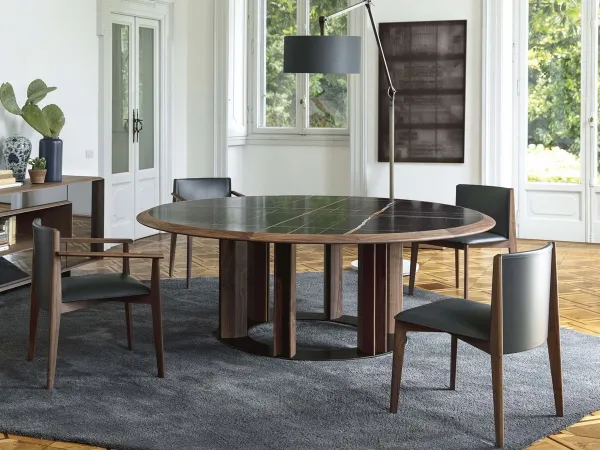 La table Thayl de Porada en version ronde