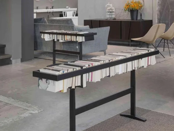 Design linéaire pour la bibliothèque Booken de Lema